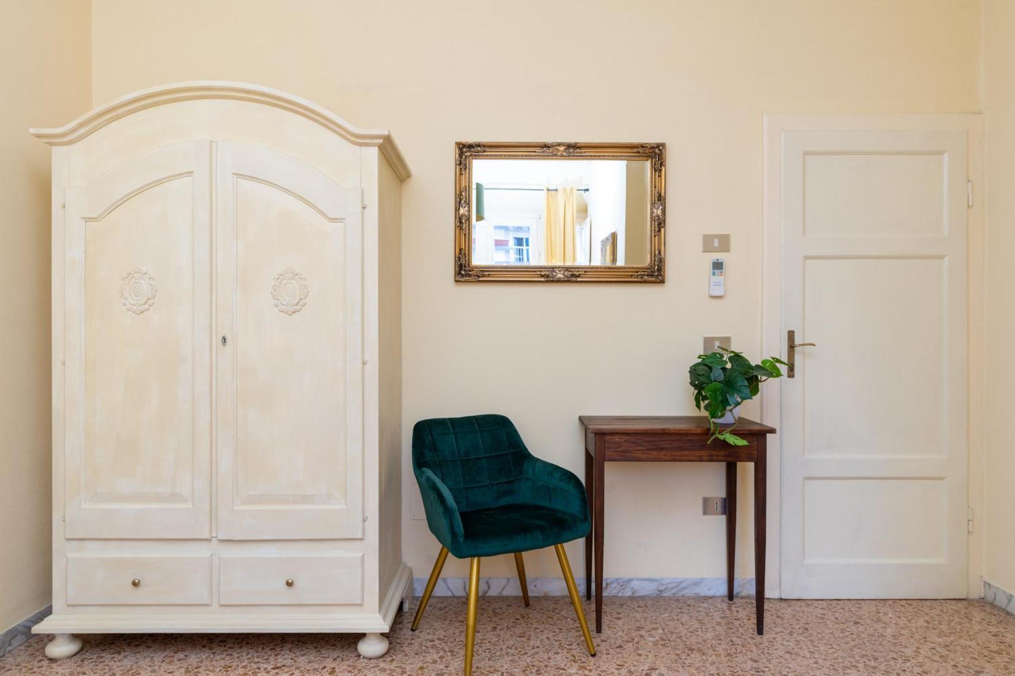 La Locanda Del Geco Marina di Pietrasanta Room photo